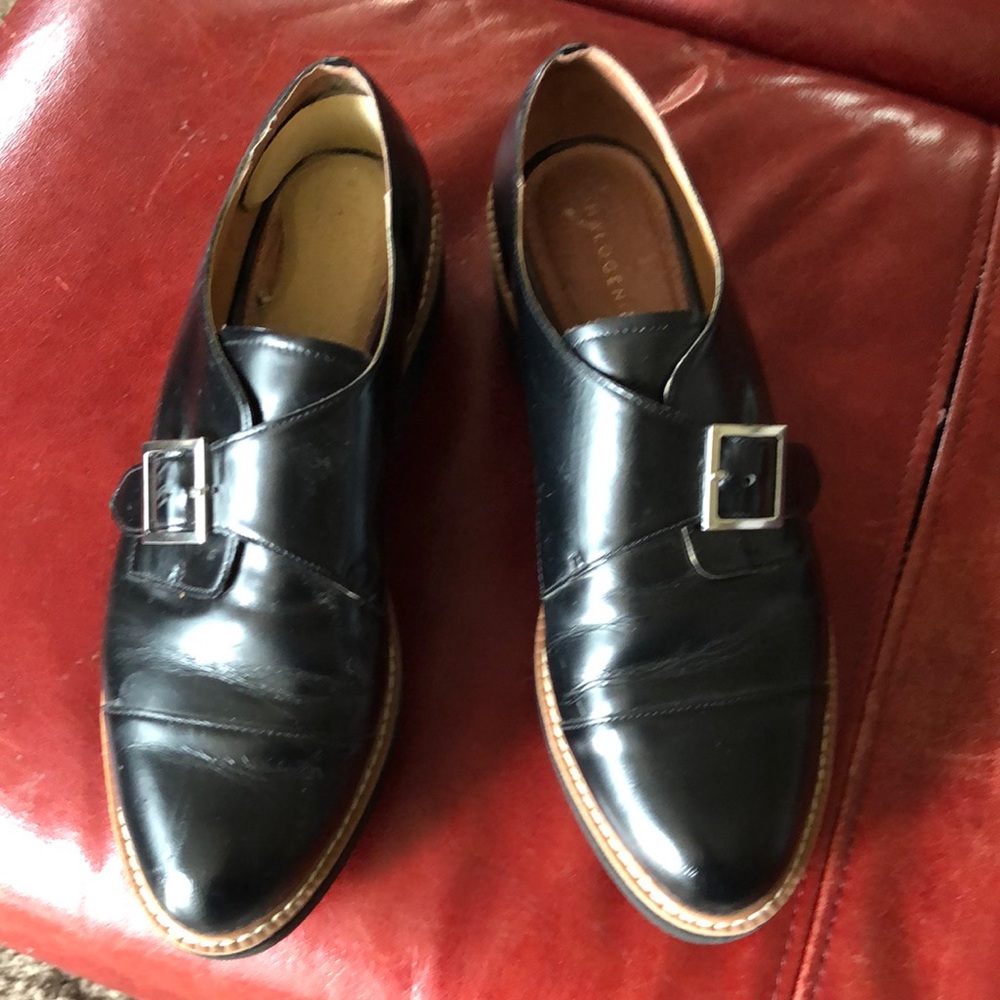 Wedge Loafer with side silver buckle black leather